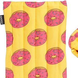 BAGGU THE SIMPSONS PUFFY 13-INCH LAPTOP SLEEVE IN DOHNUT
